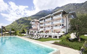 Heidi & Edith Family Aparthotel